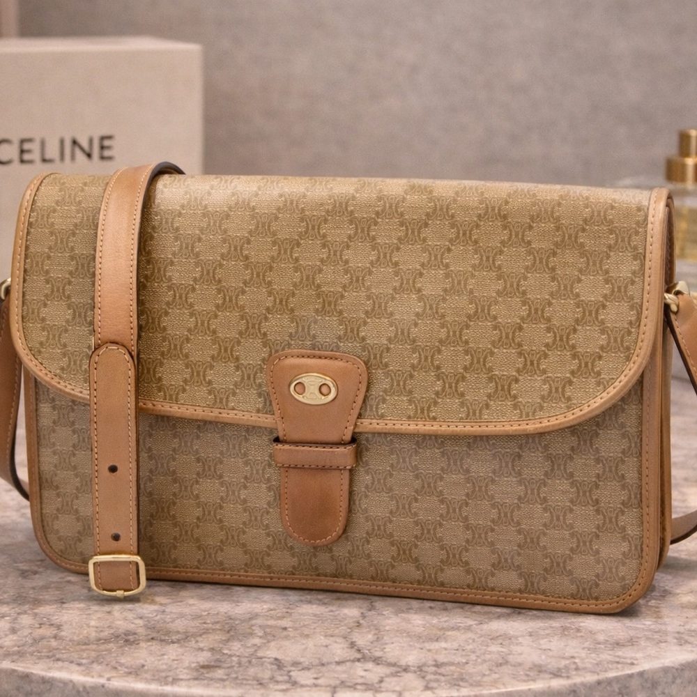 Céline CELINE Macadam Shoulder
Bag Beige